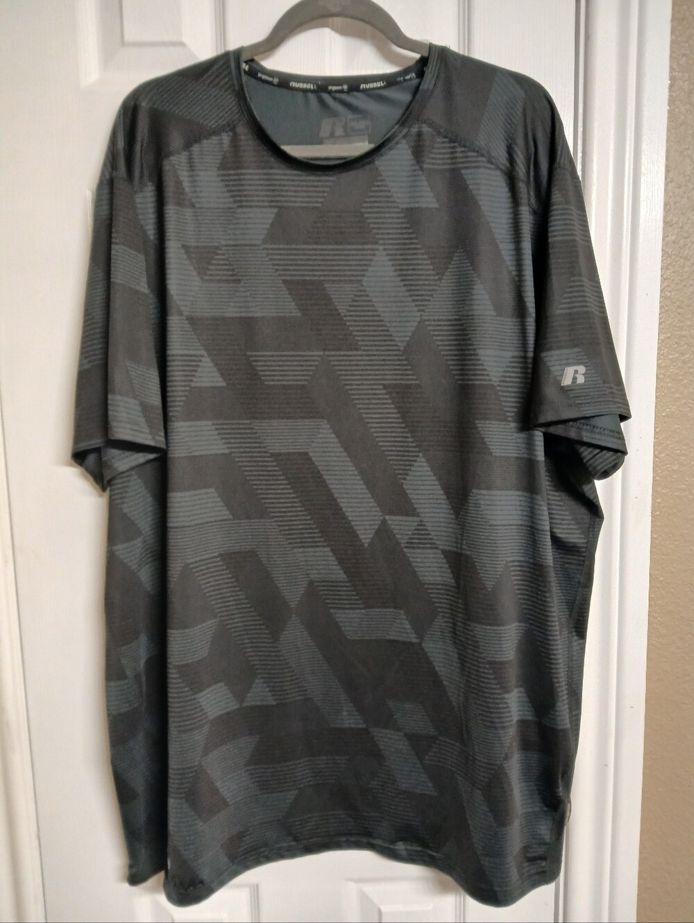 RUSSELL Black Activewear Shirt-2XL